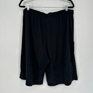 Under Armour Mens Athletic Shorts Size 2XLT Black Casual Workout Basketball Logo